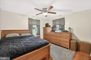 9712 Thompson Dr, Ijamsville, MD 21754 - Photo 16