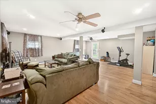 9712 Thompson Dr, Ijamsville, MD 21754 - Photo 20