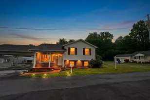 4 S Altamont Ave, Thurmont, MD 21788 - Photo 1