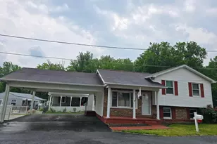 4 S Altamont Ave, Thurmont, MD 21788 - Photo 2