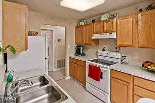 6405 Weatherby Ct, Frederick, MD 21703 - Photo 8