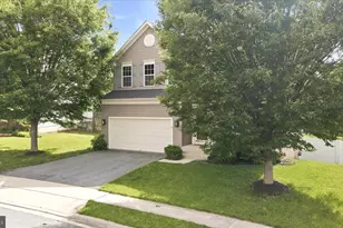 2113 Infantry Dr, Frederick, MD 21702 - Photo 2