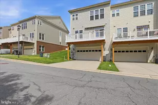 3998 Braidwood Dr N, Frederick, MD 21704 - Photo 2