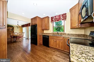 8604 Burnt Hickory Cir, Frederick, MD 21704 - Photo 10