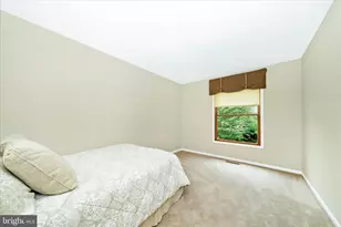 8604 Burnt Hickory Cir, Frederick, MD 21704 - Photo 16