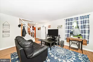 212 Wintergreen Ln, Brunswick, MD 21716 - Photo 8