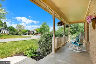 255 Braeburn Dr, Walkersville, MD 21793 - Photo 4