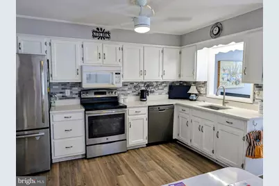 8111 Overlook Court, Frederick, MD 21702 - Photo 6