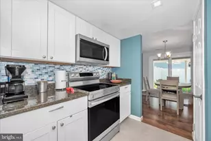 330 Heather Ridge Dr, Frederick, MD 21702 - Photo 8