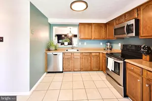 511 Hollyberry Way, Frederick, MD 21703 - Photo 6