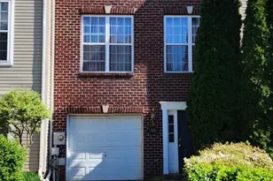 2499 Lakeside Drive, Frederick, MD 21702 - Photo 2