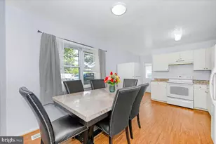 302 Manor Ct, Frederick, MD 21701 - Photo 8