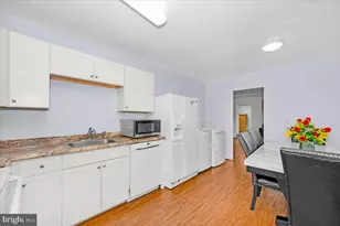 302 Manor Ct, Frederick, MD 21701 - Photo 12