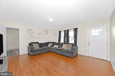 302 Manor Court, Frederick, MD 21701 - Photo 4