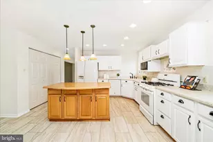 13570 Deer Brook Ct, Mount Airy, MD 21771 - Photo 18