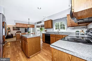 10717 Grangerford Ct, New Market, MD 21774 - Photo 6