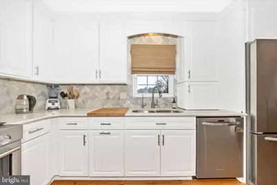 212 Baughmans Lane, Frederick, MD 21702 - Photo 12