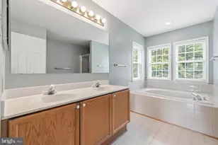 100 Crossing Pointe Ct, Frederick, MD 21702 - Photo 24