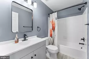 114 Featherstone Pl, Frederick, MD 21702 - Photo 32