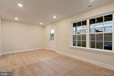 1421 Clingmans Dome Dr, Frederick, MD 21702 - Photo 38