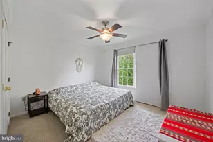 2425 Hunters Chase Ct, Frederick, MD 21702 - Photo 18