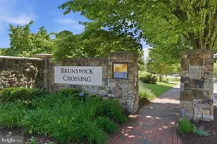 1205 Volunteer Dr, Brunswick, MD 21716 - Photo 4