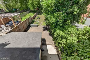33 E South St, Frederick, MD 21701 - Photo 36