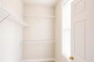 9520 Hyde Pl, Frederick, MD 21704 - Photo 16