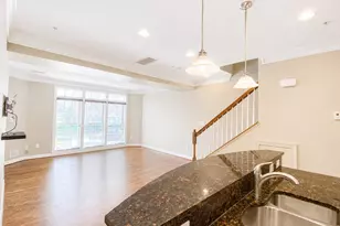 9520 Hyde Pl, Frederick, MD 21704 - Photo 4