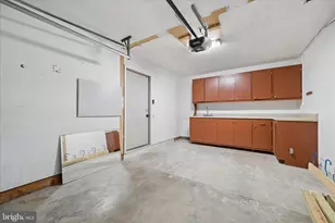 7115 Collinsworth Pl, Frederick, MD 21703 - Photo 38