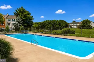 7115 Collinsworth Pl, Frederick, MD 21703 - Photo 4