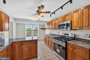 8023 Admiralty Pl, Frederick, MD 21701 - Photo 16