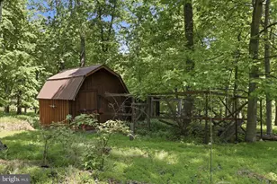8209 Gambrill Park Rd, Frederick, MD 21702 - Photo 32