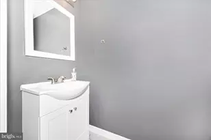 2412 Dunmore Ct, Frederick, MD 21702 - Photo 14