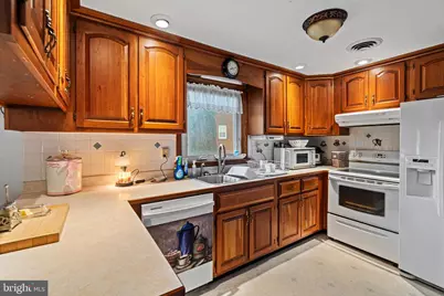 8214 Pembrook Court, Frederick, MD 21704 - Photo 10