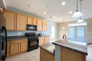 3642 Carriage Hill Dr, Frederick, MD 21704 - Photo 4