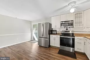 402 Cranberry Ct, Frederick, MD 21703 - Photo 4