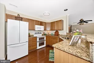 2505 Shelley Cir, Frederick, MD 21702 - Photo 16