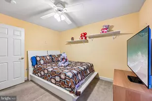 11203 Yardley Ct, Ijamsville, MD 21754 - Photo 46