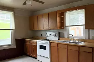 805 E B St, Brunswick, MD 21716 - Photo 12