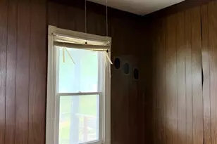 805 E B St, Brunswick, MD 21716 - Photo 10