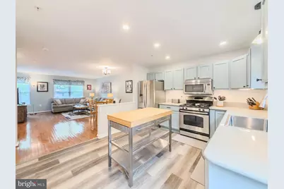 406 Blossom Lane, Frederick, MD 21701 - Photo 2