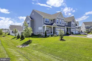 2820 Heartland Cir, Frederick, MD 21702 - Photo 2