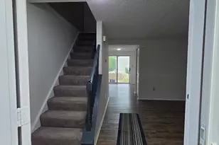 1758 Springfield Ln, Frederick, MD 21702 - Photo 2
