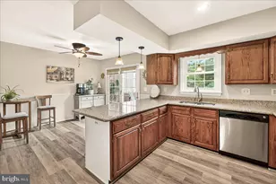 8241 Waterside Ct, Frederick, MD 21701 - Photo 14