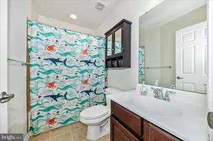 2047 Spring Run Cir, Frederick, MD 21702 - Photo 24