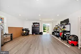 2047 Spring Run Cir, Frederick, MD 21702 - Photo 28