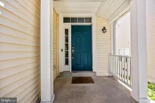 9667 Fleetwood Ct, Frederick, MD 21701 - Photo 2