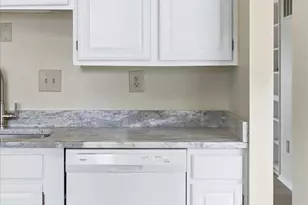 180 Fairfield Dr, Frederick, MD 21702 - Photo 18