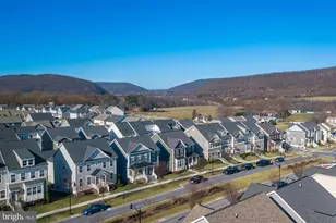 1316 Monocacy Crossing Pkwy, Brunswick, MD 21716 - Photo 6